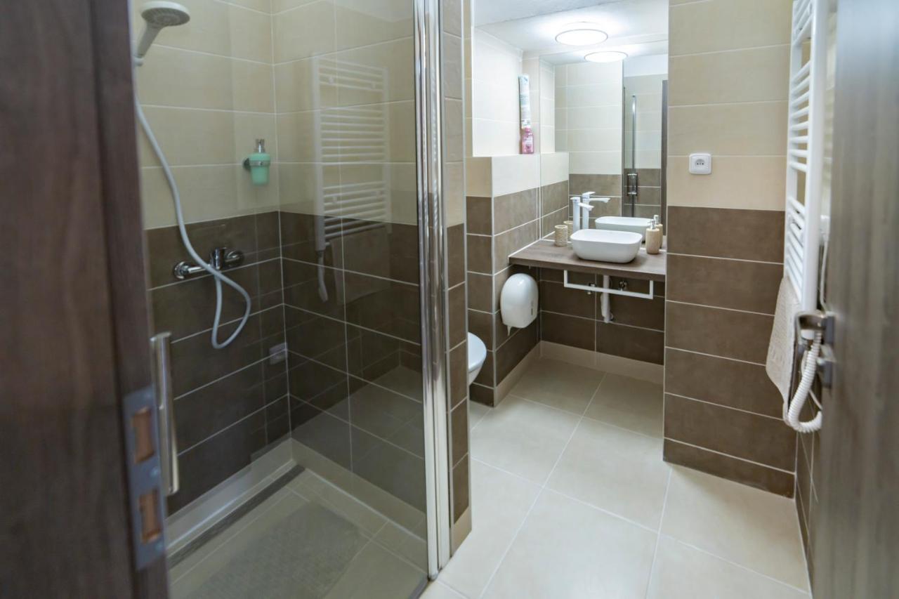 Apartmany Nezarka A Privatni Wellness Jindřichův Hradec Eksteriør bilde
