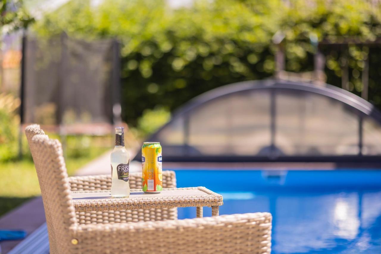 Apartmany Nezarka A Privatni Wellness Jindřichův Hradec Eksteriør bilde