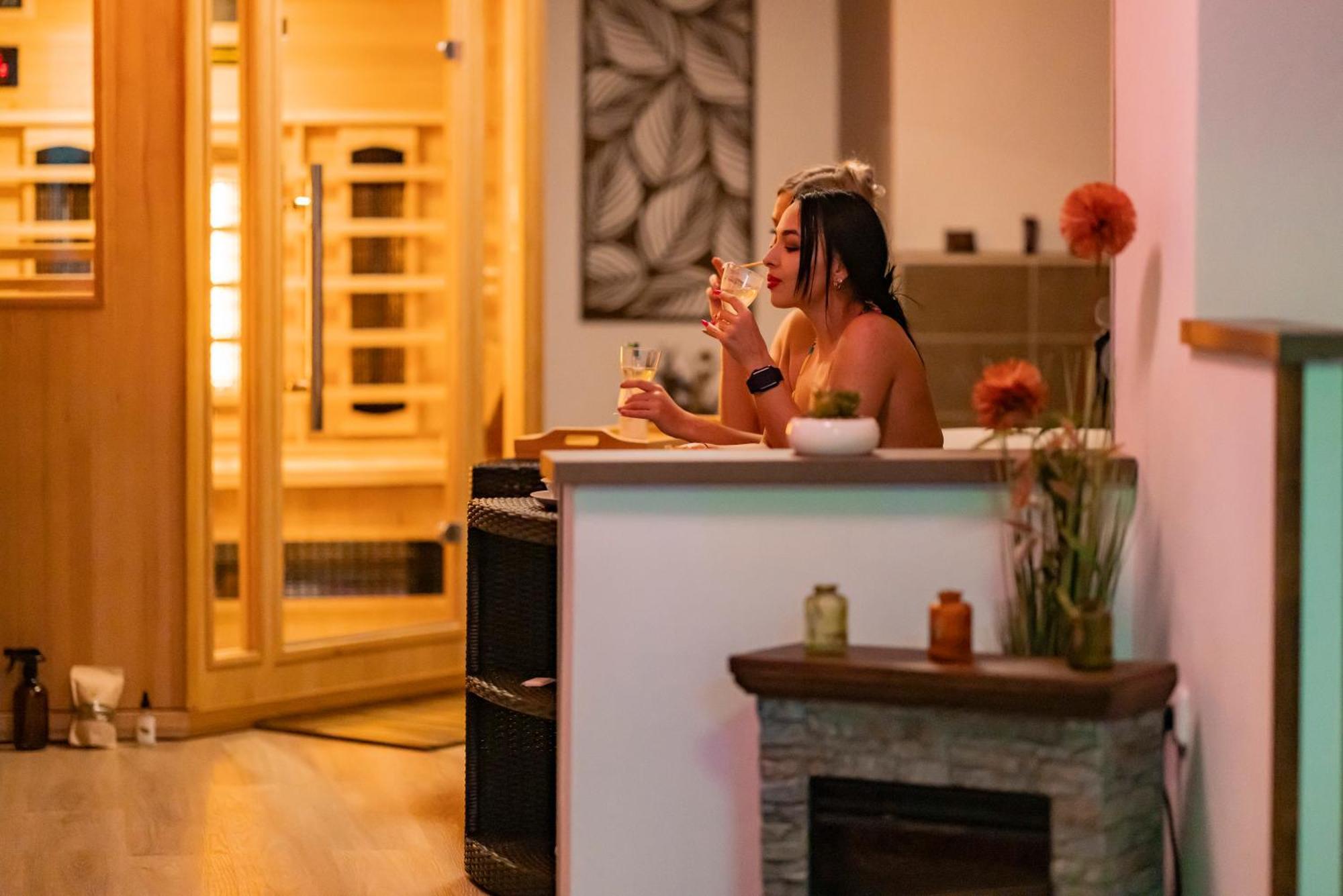 Apartmany Nezarka A Privatni Wellness Jindřichův Hradec Eksteriør bilde